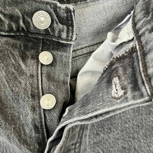 Levi's Women's Black Wedgie Skinny Jeans - Picture 5 of 5